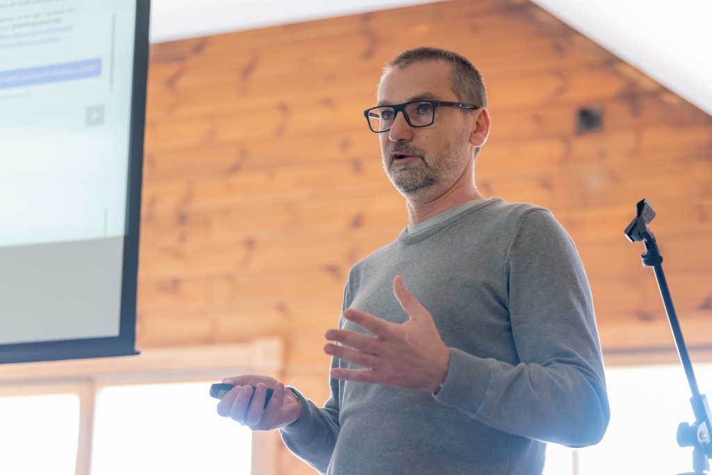 Conversational_Marketing_in_the_Automotive_Industry_iPROM_News